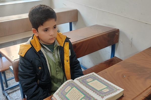 حضور پرشور دانش آموزان قرآن‌خوان ملارد در چهل و سومین دوره مسابقات قرآن عترت و نماز 