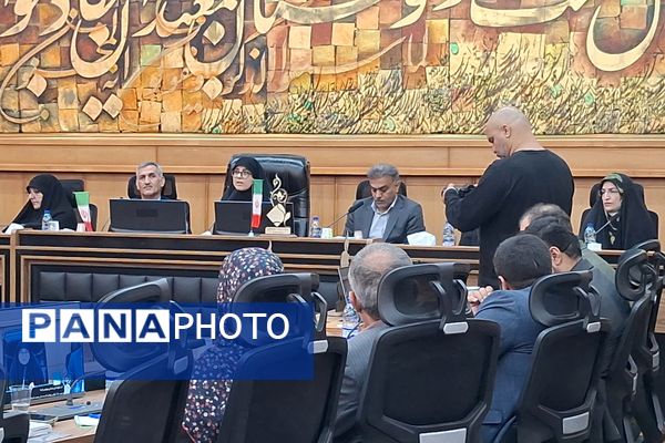 آموزش خانواده مهمترین راه حل در تربیت دانش‌آموزان