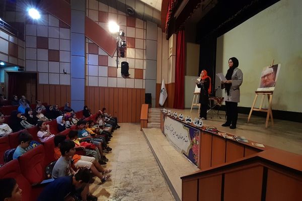 گرامیداشت روز ملی ادبیات کودک و نوجوان در کانون پرورش فکری کودکان و نوجوانان کرج
