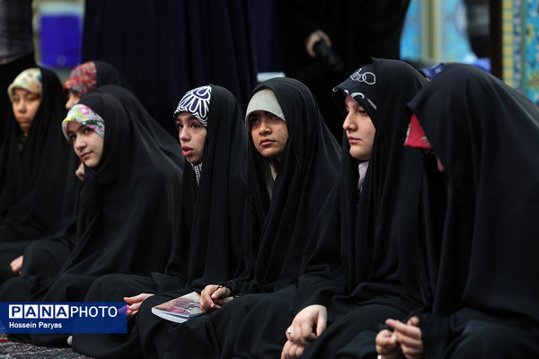 حضور وزیر آموزش و پرورش در جمع دانش‌آموزان معتکف