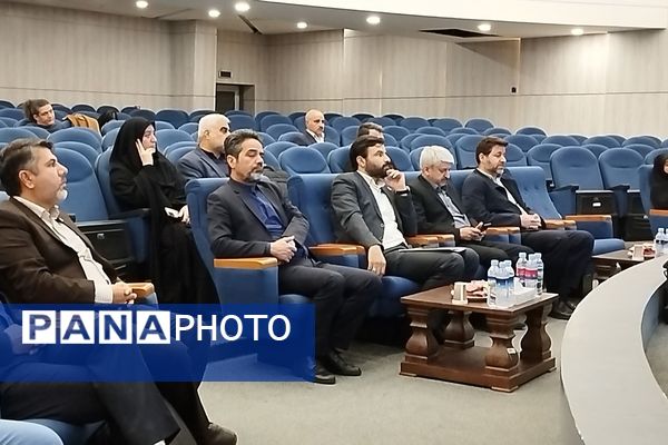 همایش نوآوری در نشر و چالش‌های حفظ میراث مکتوب در مشهد