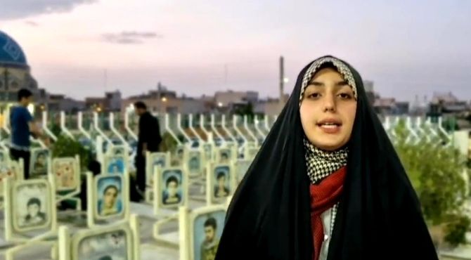 هم‌صدایی دانش آموز خبرنگاران پانای اصفهان در گلستان شهدا؛"ایران پاینده و پیروز"


