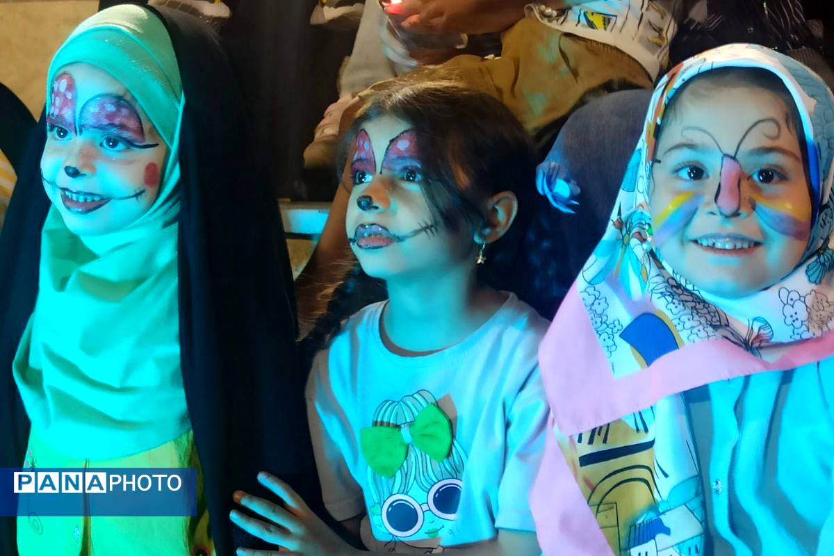 برگزاری جشن بزرگ هفته جهانی کودک در قبله تهران