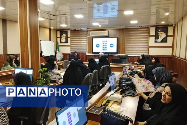 برگزاری جلسه تخصصی مدیران و معاونین آموزشی ابتدایی قطب ۴ و ۵ ناحیه یک شهرری