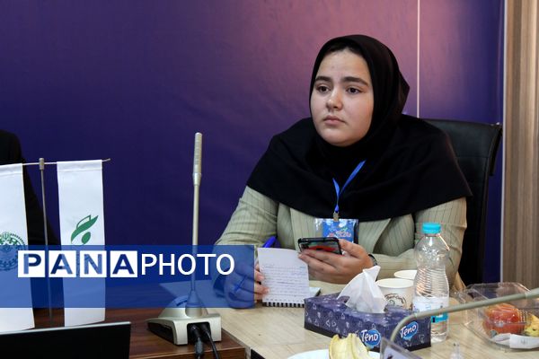افتتاحیه وبیناری مجلس دانش آموزی جمهوری اسلامی ایران در زنجان 
