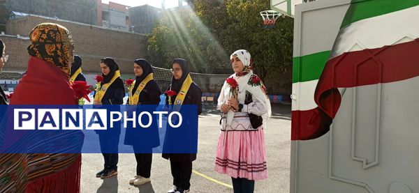 برگزاری انتخابات شورای دانش‌آموزی در مدرسه شاهد آمنه