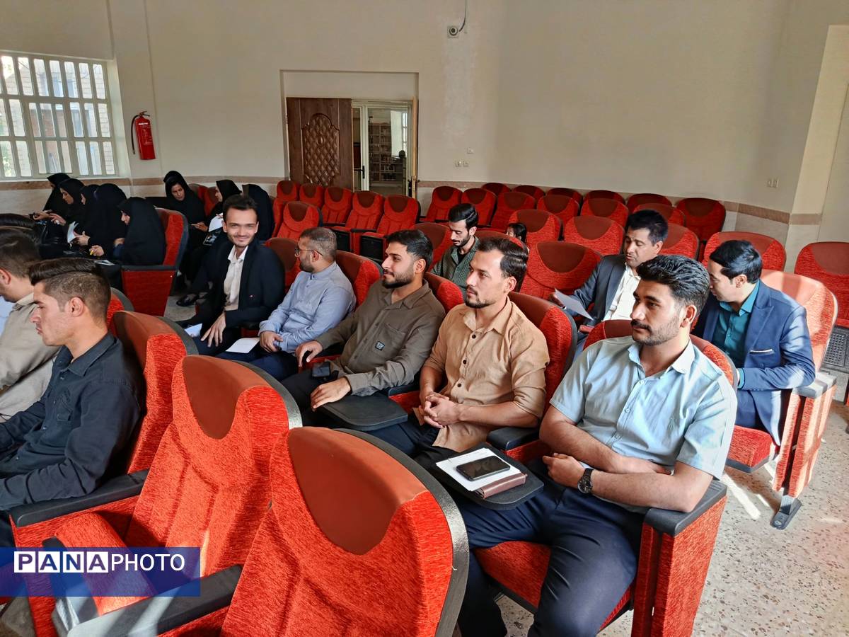 برگزاری کارگاه توانمندسازی مربیان پرورشی در شهر کمیجان