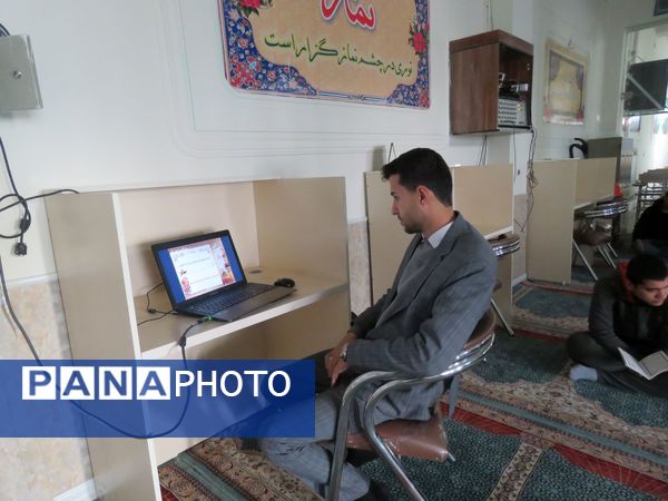 عزاداری شهادت حضرت فاطمه زهرا (س) و قرائت زیارت عاشورا در دبیرستان شاهد ابوذر غفاری 