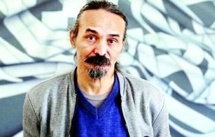 رضا آشفته به صحنه باز می‌گردد