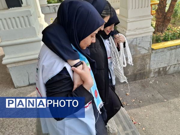 مانور زلزله در مدرسه مصلی نژاد ناحیه 6