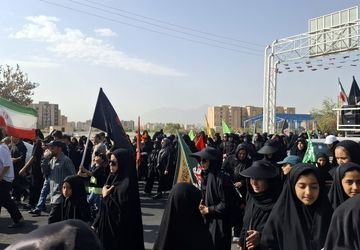 برگزاری پیاده روی جاماندگان اربعین حسینی در شهر مهاجران