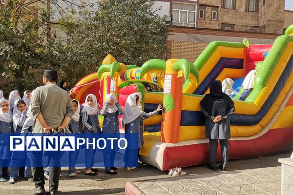 خانه کودک در مدرسه؛ تجربه‌ای نو برای دانش‌آموزان ورامینی 