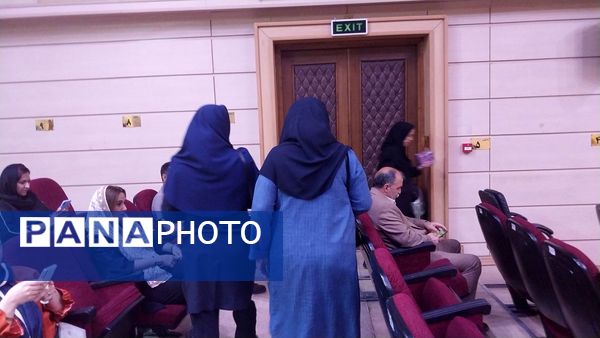 جلسه اولیا مربیان دبیرستان سرافرازان برگزار شد
