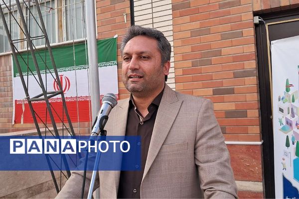 آغاز سال تحصیلی در دبیرستان بانو عفت آهنگری ناحیه یک شهرری