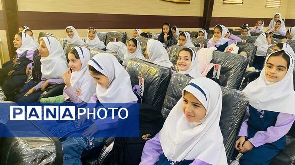 جشن صمیمانه شب یلدا  مدرسه شهید ابراهیمی باخرز