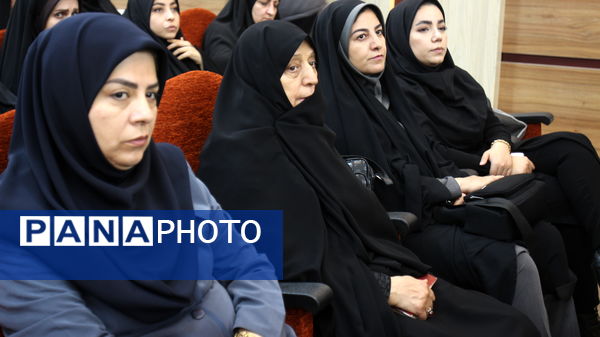 همایش بزرگداشت مقام معلم آموزش و پرورش ناحیه یک زنجان