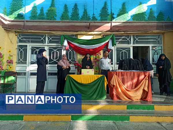 جشن عاطفه ها در دبیرستان دلیری ناحیه دو 