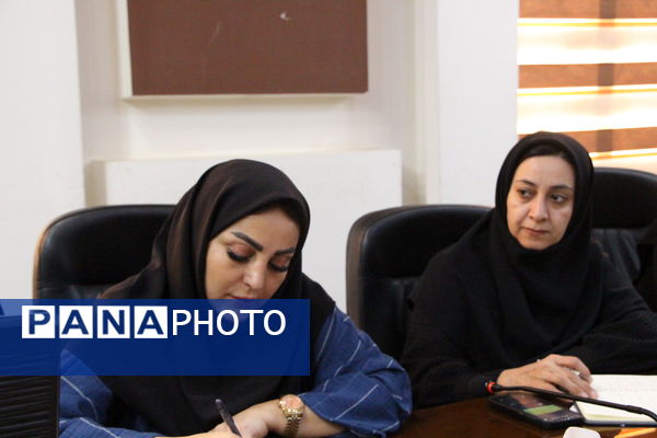 نشست خبری رئیس دانشگاه آزاد اسلامی یزد با اصحاب رسانه