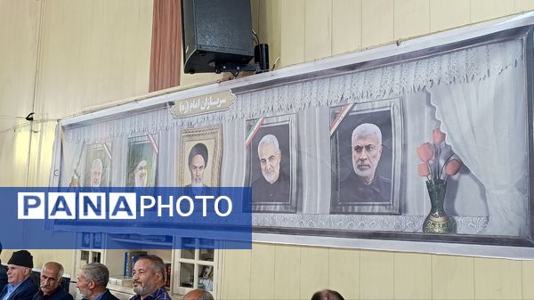 مراسم شهدای خدمت در ایلخچی با حضور دانش‌آموزان پیشتاز