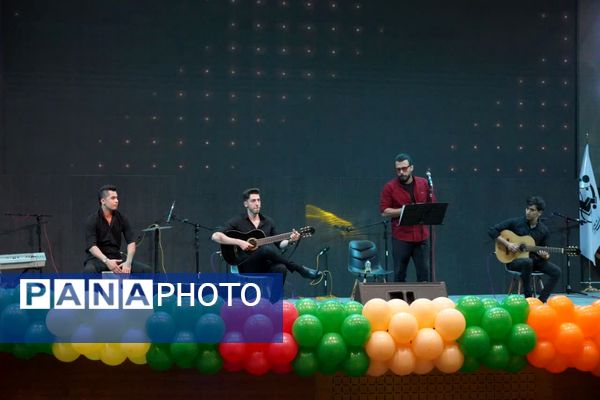 جشن بزرگ لبخند ویژه توانخواهان استان در بیرجند