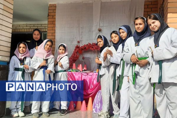 المپیاد درون مدرسهای در مدارس بهارستان دو