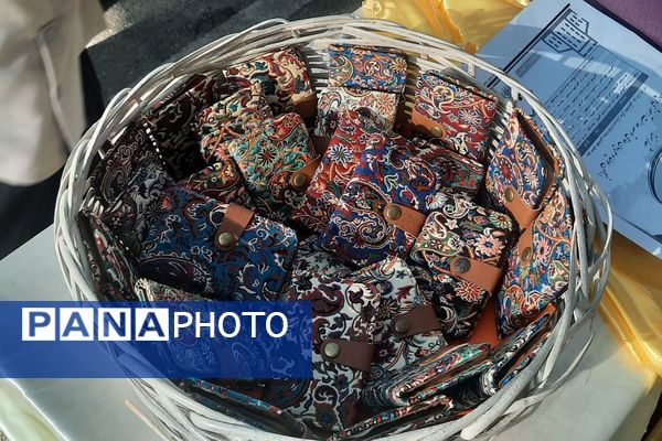 برگزاری مراسم صبحانه مادر دختری همزمان با آغاز هفته‌ پیوند اولیا و مربیان در دبستان مهندس وحید کیهانی ناحیه یک شهرری