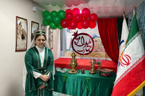 شب یلدا به روایت فرهنگ و هنر ایرانی در مدرسه نگین دانش