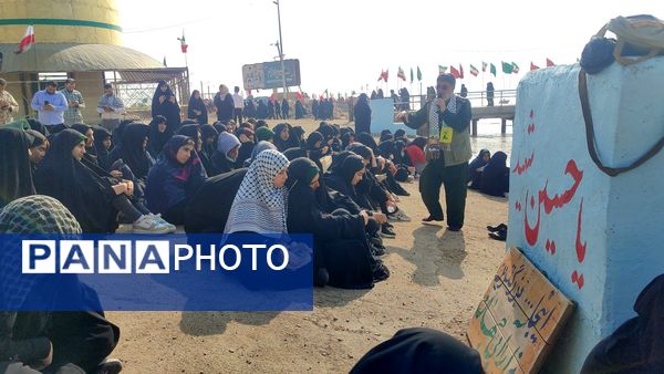 کاروان‌ دانش‌آموزی دختران در راهیان نور یادمان شهدای شلمچه