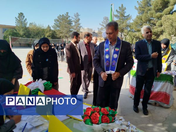 انتخابات شورای دانش آموزی در دبیرستان دخترانه امید 