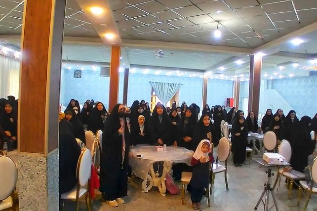 تجلی آوای وحی در آیین تجلیل از برگزیدگان مسابقات قرآن و عترت بسیج ملایر