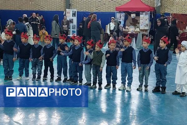 یلدایی به یاد ماندنی در مدرسه البرز رودهن