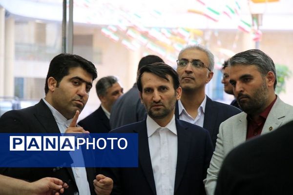 مراسم معلم سرآمد ۱۴۰۳ شهرستان‌های استان تهران و گرامیداشت مقام معلم در ایوان ری