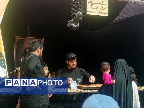 موکبی با رنگ و بوی مقاومت و شهادت 