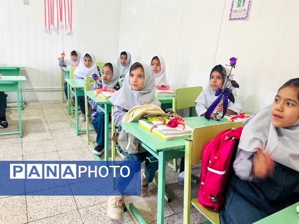 جشن شکوفه‌ها در مدارس سملقان