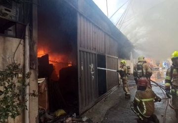 آتش سوزی در انبار نگهداری مصنوعات چوبی ۲ پیکر بر جای گذاشت