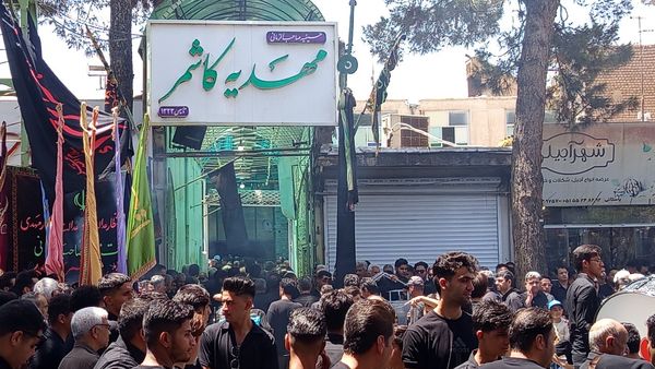 مهدیه کاشمر؛ میزبان عزاداری روز هشتم محرم 