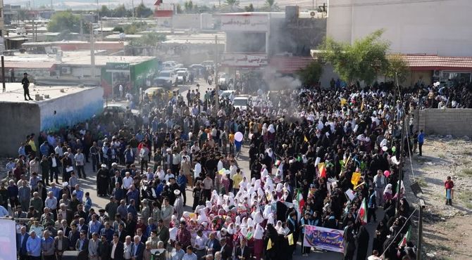 راهپیمایی روز دانش‌آموز در باشت با حضور پرشور دانش‌آموزان و فرهنگیان برگزار شد