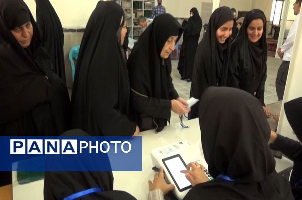 حضور دانش‌آموزان رأی‌اولی شهرستان بدره در چهاردهمین دوره انتخابات ریاست‌جمهوری