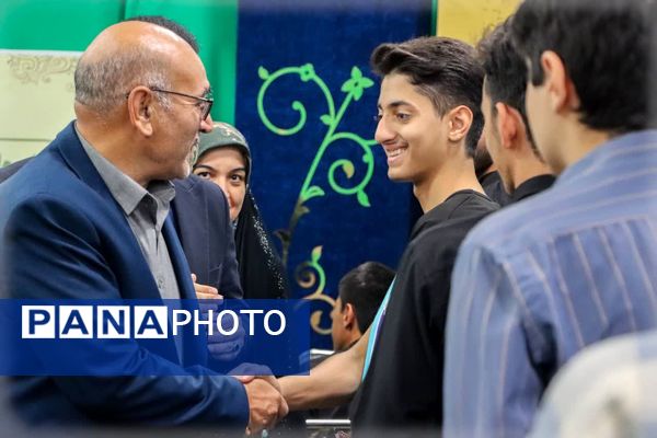 دوره آموزشی برای دانش‌آموزان اعزامی به حج عمره در یزد