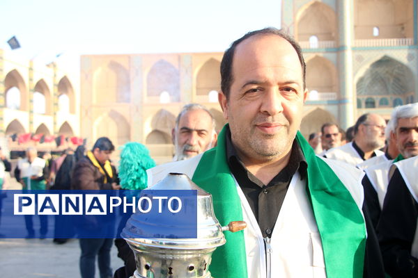 کاروان نمادین حضور امام رضا (ع) در یزد