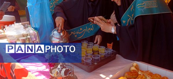 همکاری خادمیاران مدرسه فاطمیه با چایخانه دانش‌آموزی حضرت رضا (ع) در شیروان