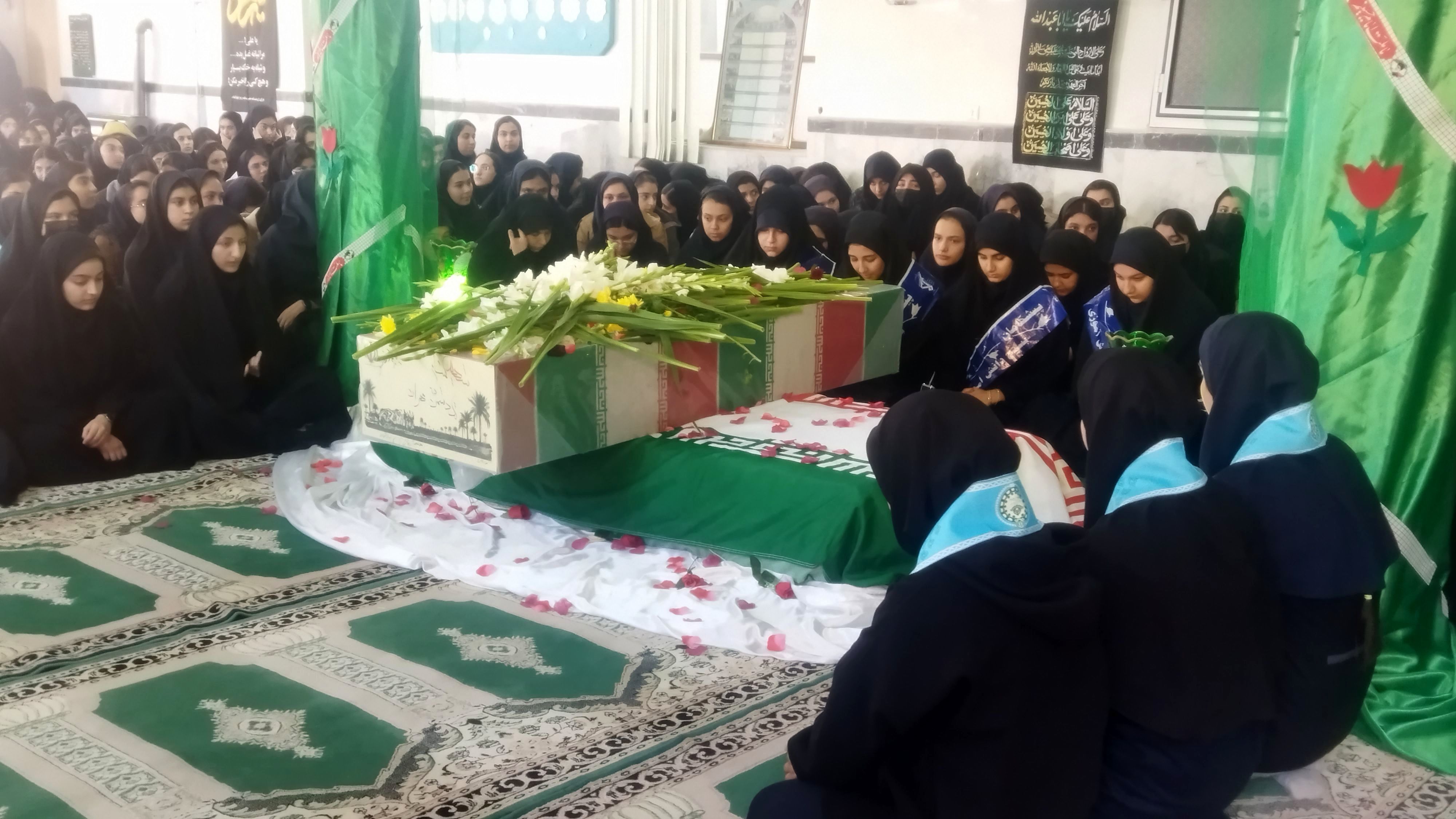 وداع شور انگیز با شهید گمنام در مدارس شهرستان اسکو