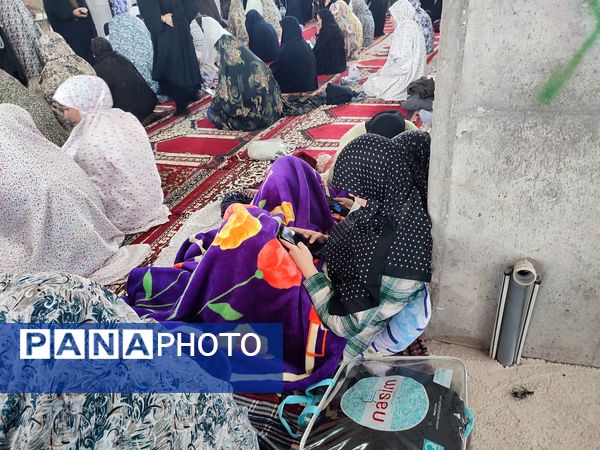 سه روز بندگی  در مسجد جامع نیشابور