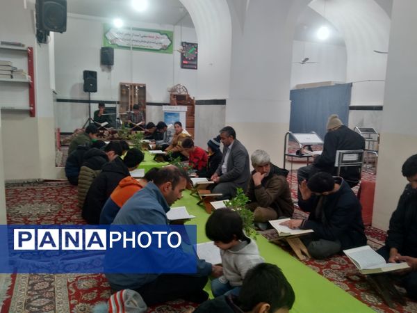 جلسه جزء خوانی قرآن کریم در شهرستان خلیل آباد 
