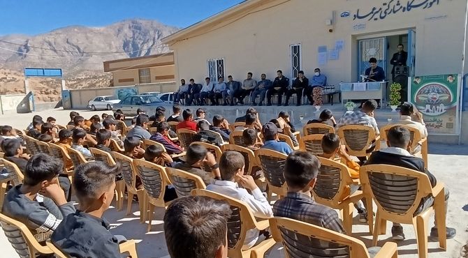 گرامیداشت هفته پدافند غیرعامل در مدرسه شهید سلیمانی روستای رفن