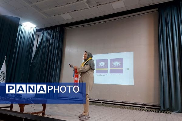 برگزاری دوره آموزشی «تربیت مربی سازمان دانش‌آموزی» در کهریزک 