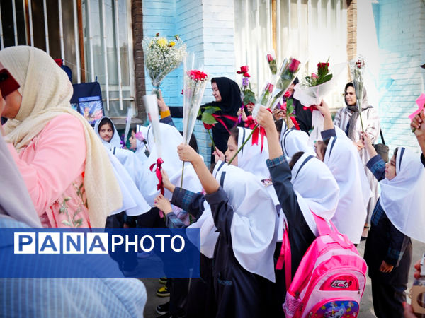 بهار کودکی در آستانه مهر؛ شکوفههای دبستان شمیم فاطمه