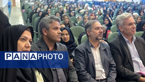 همایش تجلیل از فرهنگیان بازنشسته ناحیه۴ اصفهان در اردوگاه شهید بهشتی اصفهان