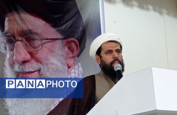 آیین تجلیل از فعالان حوزه آموزش‌و‌پرورش شهرستان فلارد