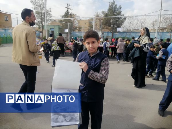  نمایشگاه دست‌سازه‌های دانش‌آموزی در دبستان حضرت قاسم بن‌الحسن‌(ع) ناحیه یک